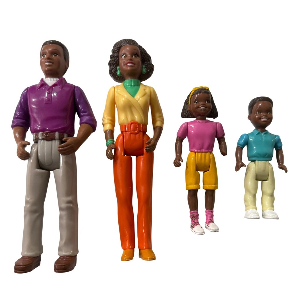 Vintage 1991 Playskool Dollhouse African American Mom Dad Son Daughter Family